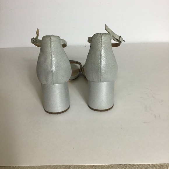 I.Miller Womens Rhinestone Ankle Strap Block Heel Sandals Size 9 EUC - Picture 3 of 7